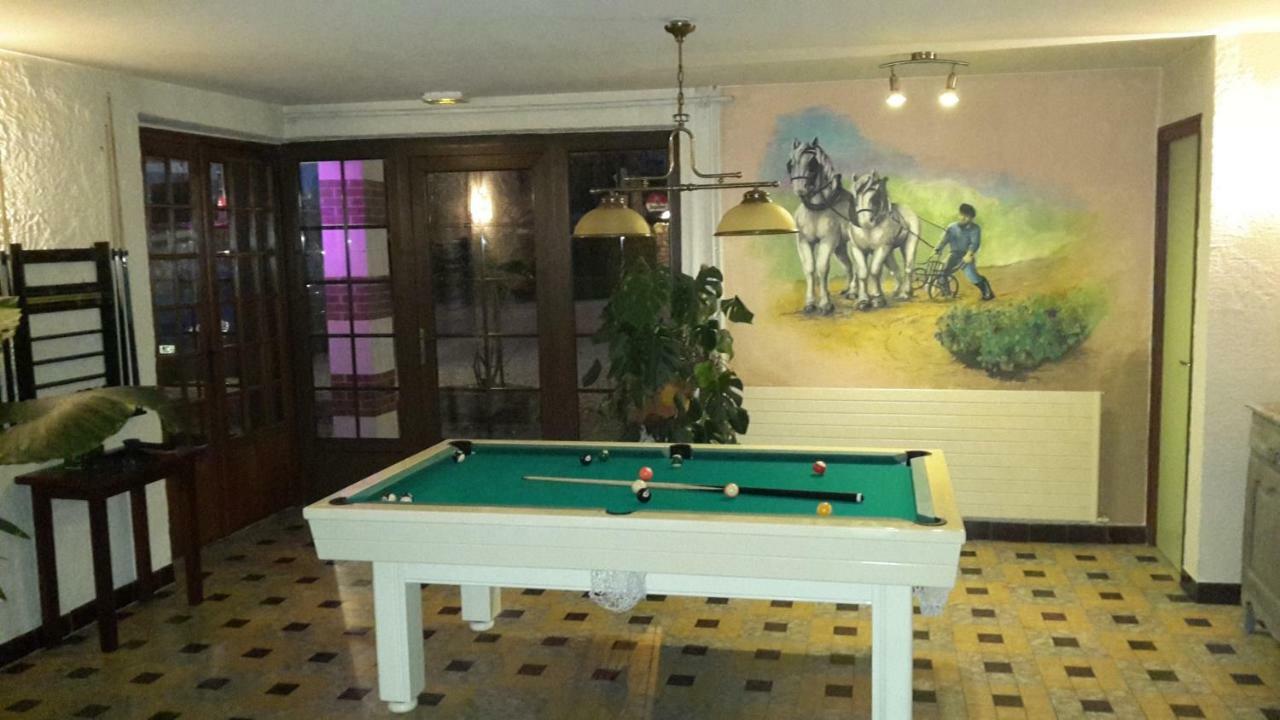 Le Phoenix Hotel Saint Florentin Bagian luar foto